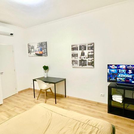 Camera Con Bagno Privato - Zona Bocconi 米兰 外观 照片